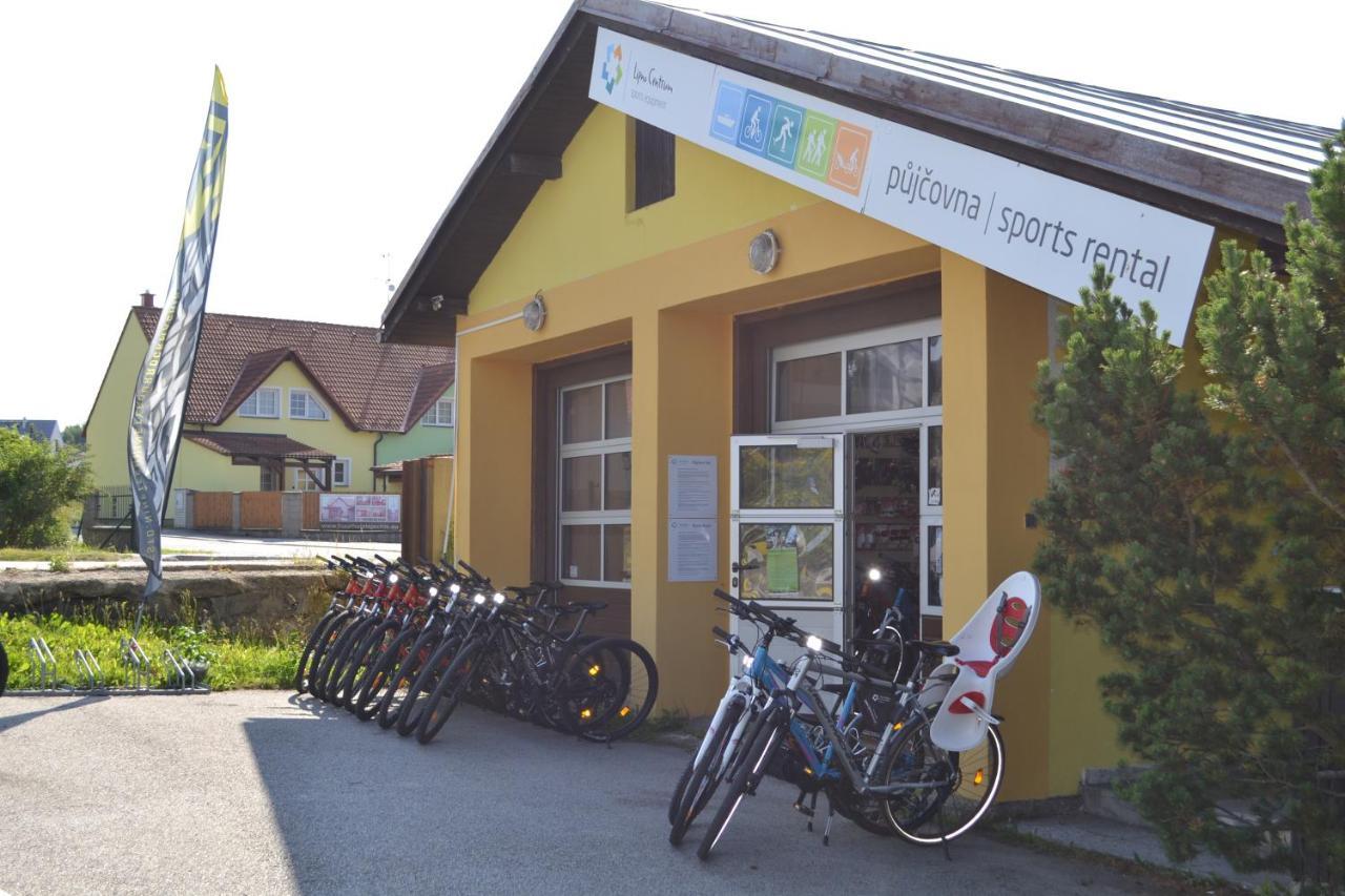 Kvitko Appartement Frymburk Buitenkant foto