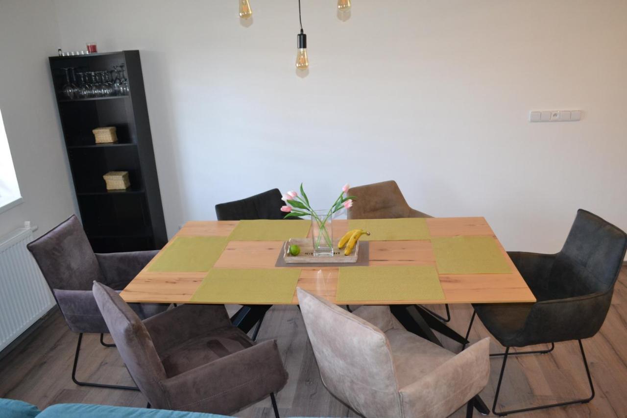 Kvitko Appartement Frymburk Buitenkant foto