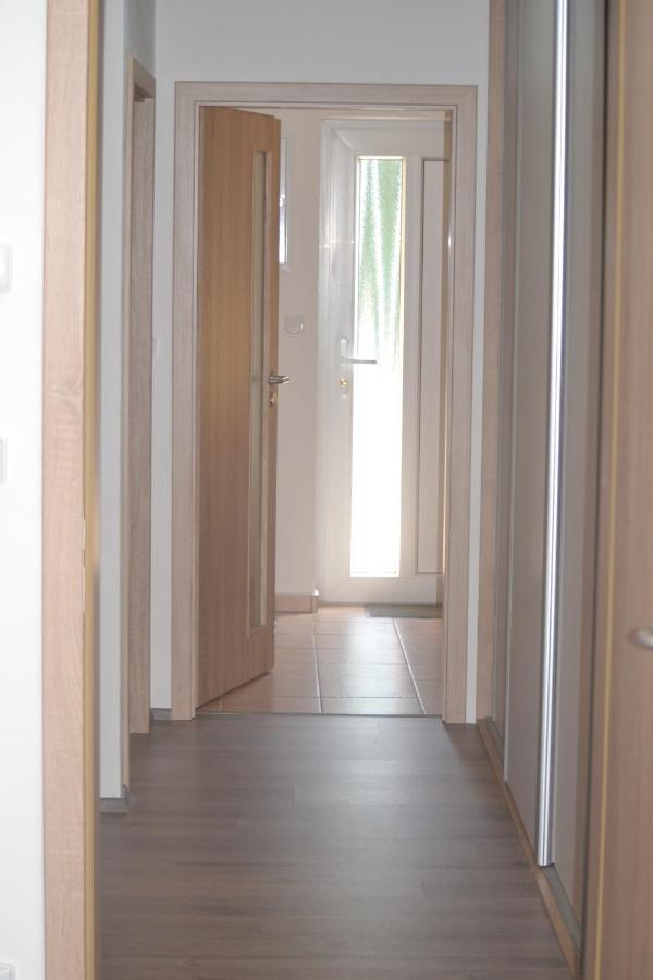 Kvitko Appartement Frymburk Buitenkant foto